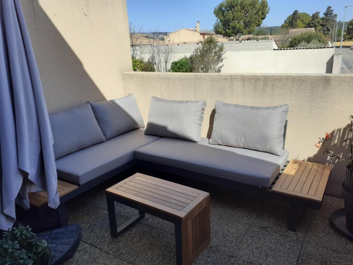 Sous Le Soleil Des Alpilles Apartamento Mouries Exterior foto