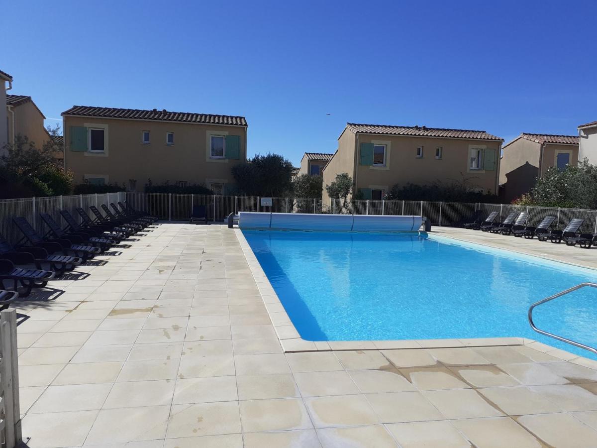 Sous Le Soleil Des Alpilles Apartamento Mouries Exterior foto