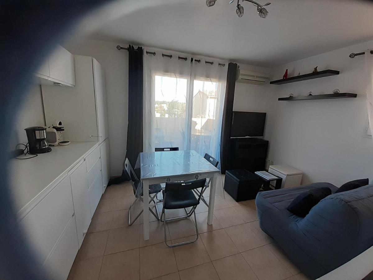Sous Le Soleil Des Alpilles Apartamento Mouries Exterior foto