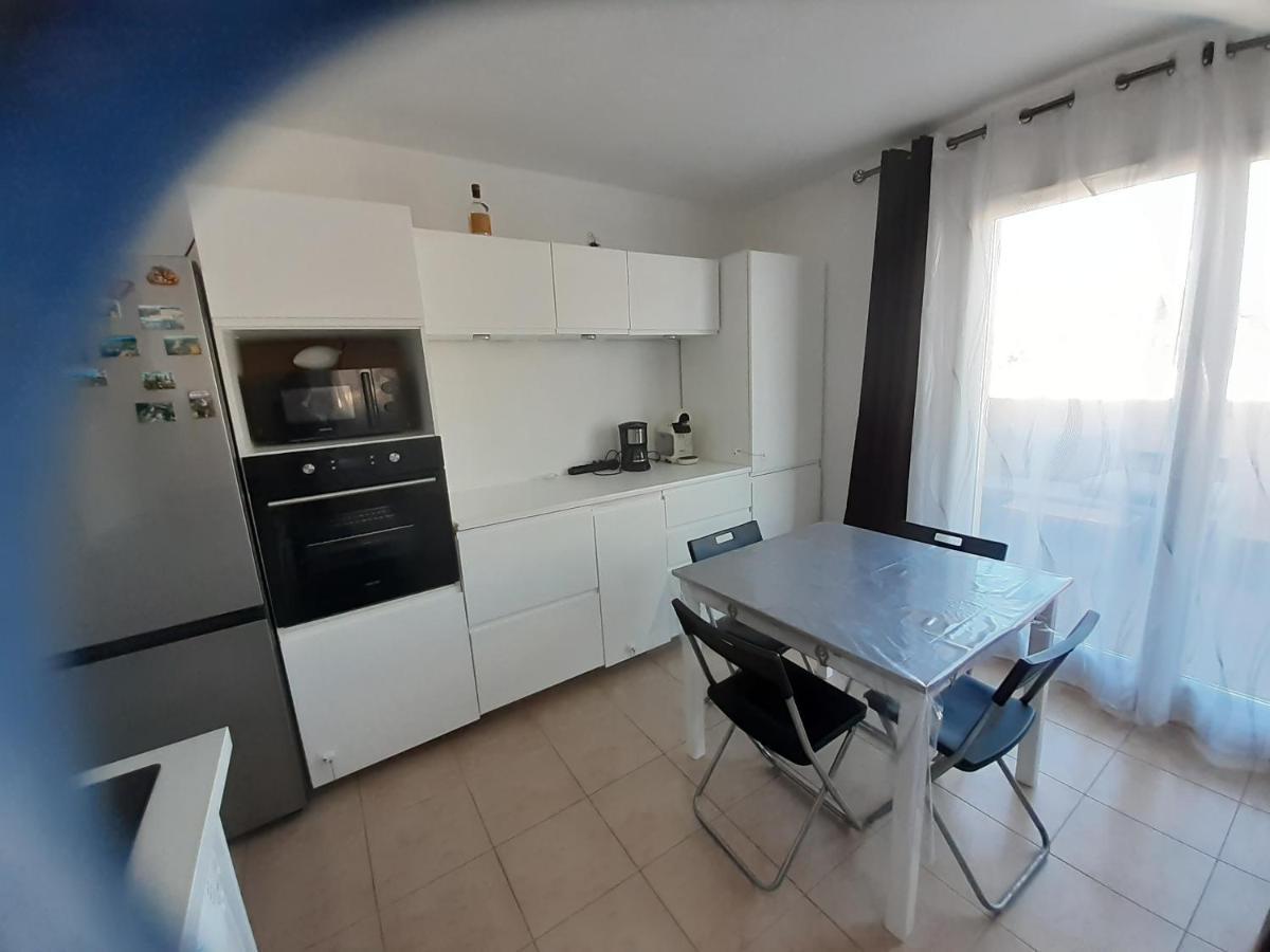 Sous Le Soleil Des Alpilles Apartamento Mouries Exterior foto